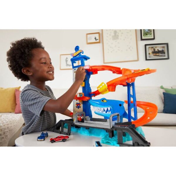Hot Wheels Attacking Shark Escape - Image 4