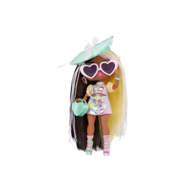 L.O.L Surprise Tweens nukk Darcy Blush - Image 3