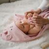 beebide bambusest roosa vanni rätik kapuutsiga