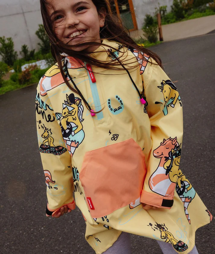 Hello Hossy laste vihmamantel poncho kollane ükssarvikuga