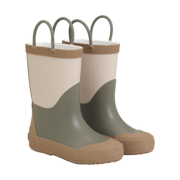 Kvaliteetsed CeLaVi kummikud. Kummikud on käsitsi valmistatud naturaalsest kummist ja neil on tagaküljel helkurriba.