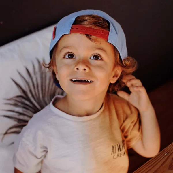 Hello Hossy laste sinine reguleeritav nokamüts